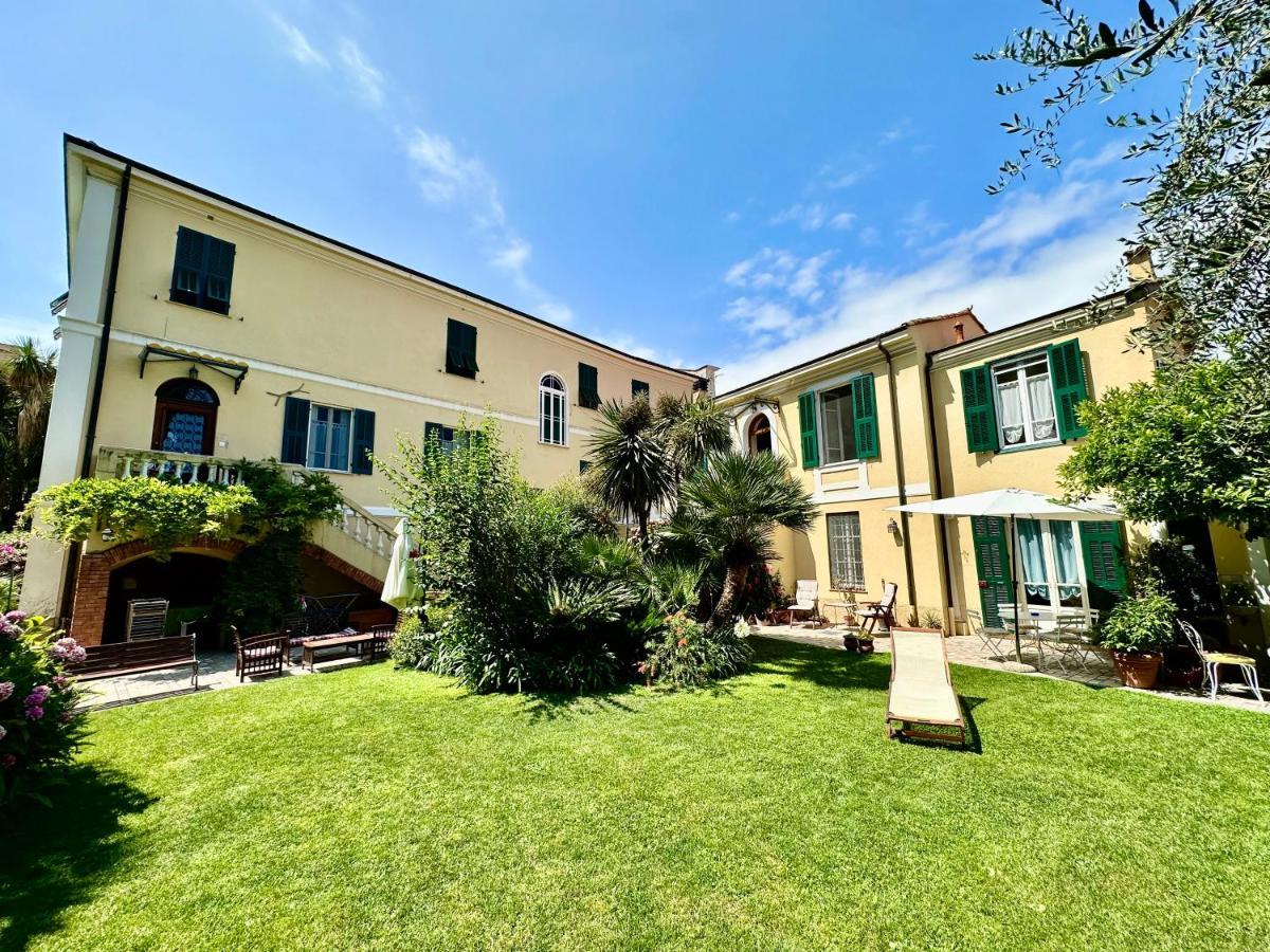 Villa Angelina - Casa Glicine Vallecrosia Extérieur photo