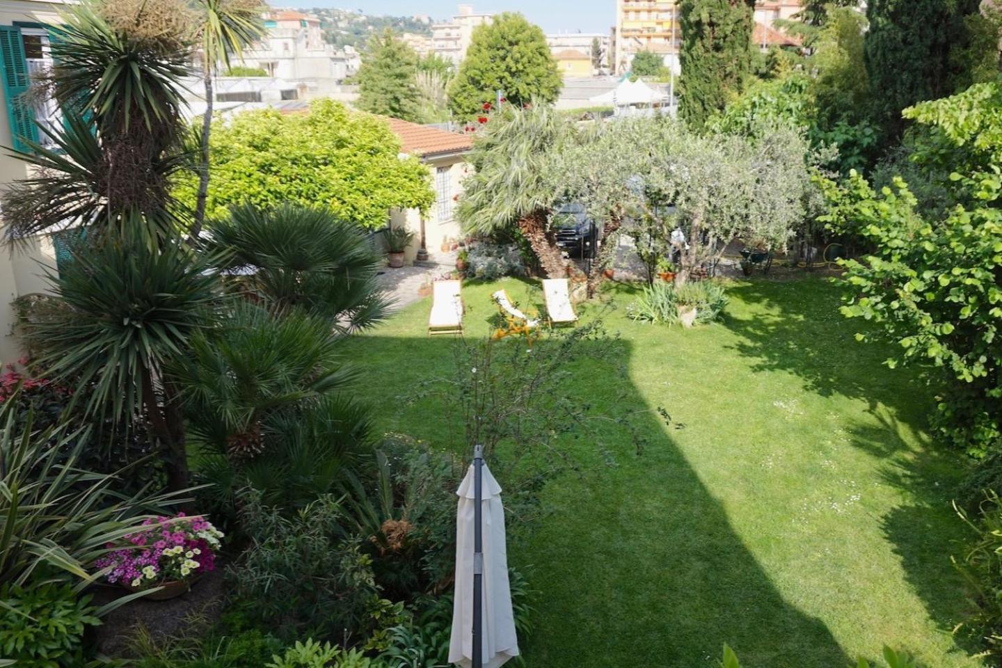Villa Angelina - Casa Glicine Vallecrosia Extérieur photo